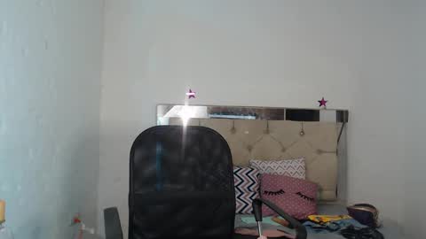 Snapshot of ashley__tylor chatting on March 3, 9:33 am ashley__tylor online show from March 3, 9:33 am