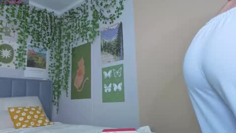 Snapshot of ashley_tempt chatting on September 14, 4:04 am Ashle online show from September 14, 4:04 am