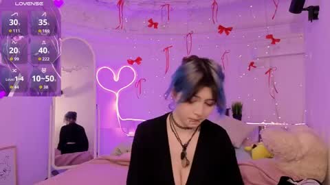 Ashley online show from March 16, 8:57 pm