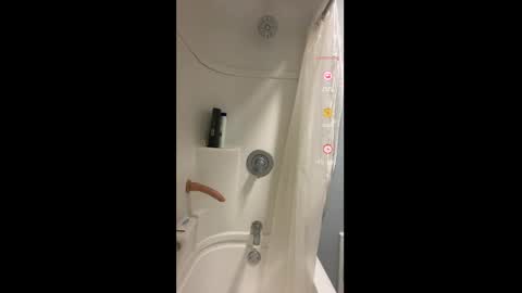 Ashley online show from April 5, 1:02 am