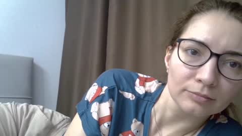 Snapshot of ashleyspice chatting on January 29, 6:33 am Ashley online show from January 29, 6:33 am