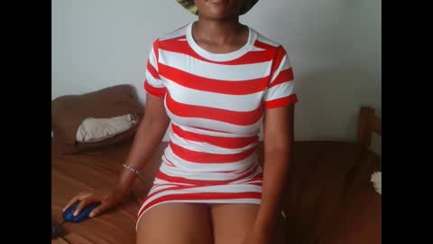 ashleyt255 online show from September 20, 7:44 am