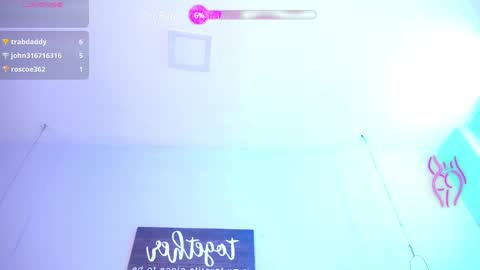 Snapshot of ashleyy_ls chatting on March 4, 6:37 am kylie online show from March 4, 6:37 am