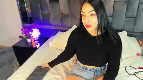 Ashly online show from May 24, 3:36 am