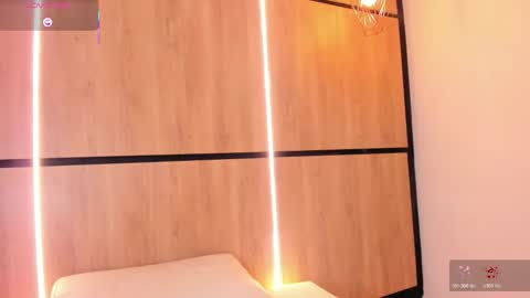 ashlyn online show from November 22, 10:18 pm