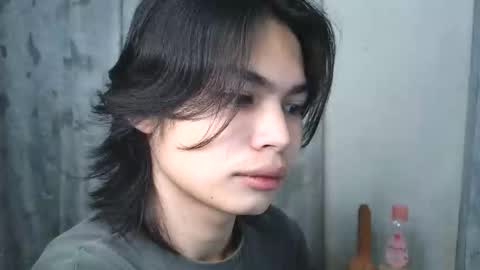 asian_babyboi online show from September 15, 5:14 pm