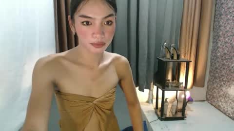 asian_cassy online show from March 25, 7:26 am
