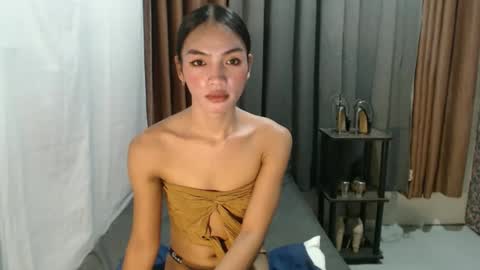 asian_cassy online show from March 26, 7:35 am