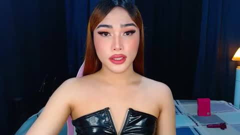 Snapshot of asian_caulix chatting on September 19, 3:21 am baby caulix online show from September 19, 3:21 am