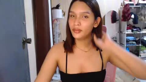 Snapshot of asian_glamm chatting on October 19, 9:25 am ANITA online show from October 19, 9:25 am