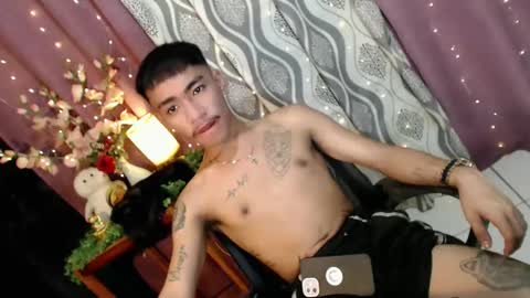 Snapshot of asian_kimxxx chatting on February 19, 7:39 am don online show from February 19, 7:39 am