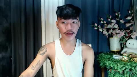 Snapshot of asian_kimxxx chatting on September 29, 12:20 am don online show from September 29, 12:20 am
