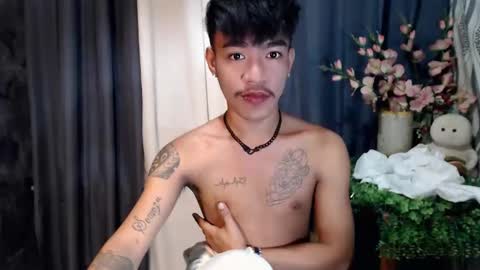 Snapshot of asian_kimxxx chatting on September 22, 10:03 pm don online show from September 22, 10:03 pm