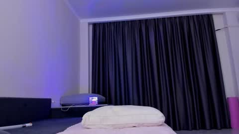 asian_loverpop online show from July 20, 4:48 am