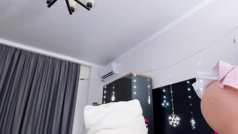 asian_loverpop online show from July 9, 4:16 am