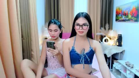 mooreen online show from October 20, 9:47 am