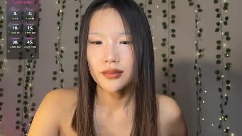 Snapshot of asian_vi chatting on October 15, 8:48 am My name Vi online show from October 15, 8:48 am