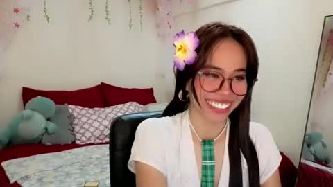 candy online show from December 20, 9:00 am