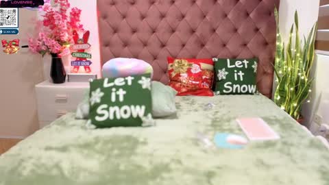 Dhimple online show from November 24, 7:40 am