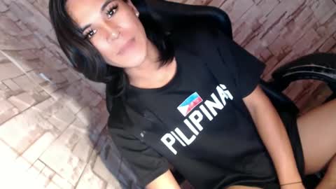 Snapshot of asianblk_barbiedoll chatting on February 23, 5:23 am asianblk_barbiedoll online show from February 23, 5:23 am
