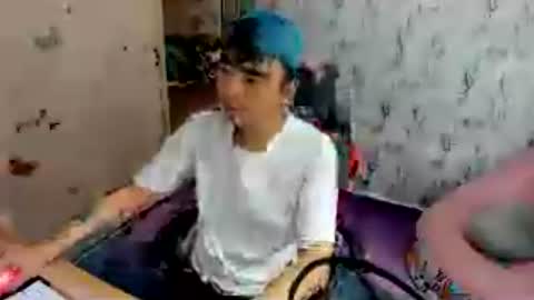 Bry online show from August 10, 6:51 am