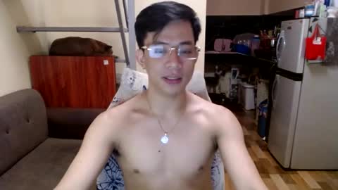 Snapshot of asiandreamboyx chatting on February 12, 12:33 pm asiandreamboyx online show from February 12, 12:33 pm
