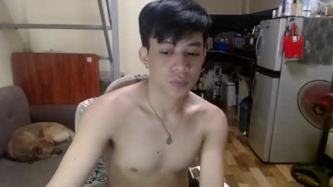 Snapshot of asiandreamboyx chatting on February 19, 9:28 am asiandreamboyx online show from February 19, 9:28 am