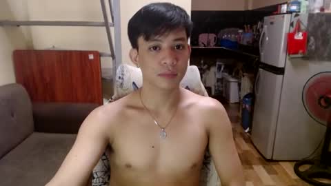 Snapshot of asiandreamboyx chatting on February 11, 12:15 pm asiandreamboyx online show from February 11, 12:15 pm