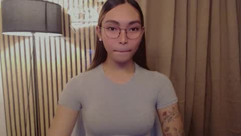 Snapshot of asianhottiesttamira chatting on October 20, 5:23 am HI IM TAMIRA LOOKING FOR SERIOUS RELATIONSHIP online show from October 20, 5:23 am