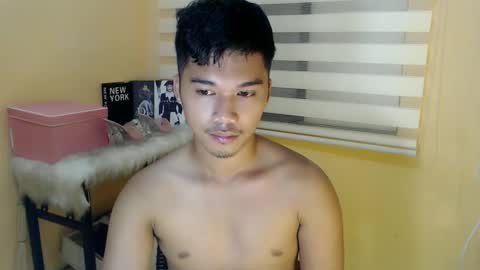 asianhunk_jamesx online show from January 7, 6:46 pm