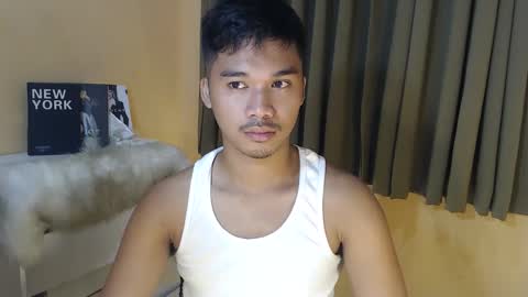 asianhunk_jamesx online show from October 19, 8:24 pm