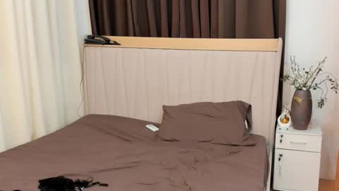 LEXI online show from February 13, 7:06 pm