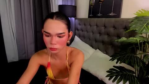 asianpetiteprincess online show from January 5, 6:11 pm