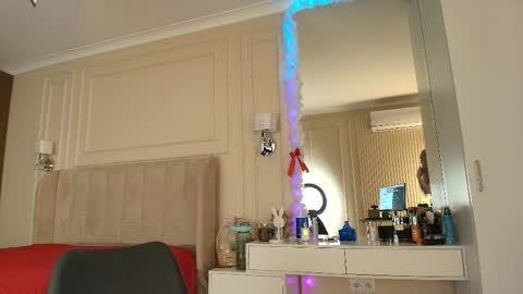 Min-Ah online show from May 12, 3:15 am
