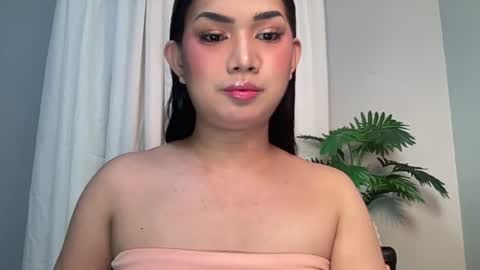 Lily online show from July 14, 12:03 am
