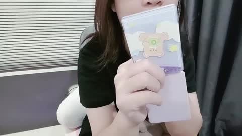 Snapshot of asiasweety chatting on October 20, 1:32 am SoHye online show from October 20, 1:32 am