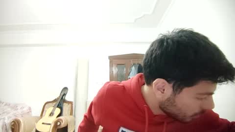 asihandsome06 online show from February 16, 6:10 pm