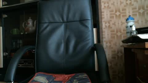 Snapshot of asterion51 chatting on October 26, 4:06 pm asterion51 online show from October 26, 4:06 pm