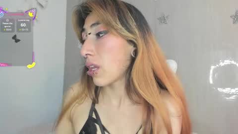 Asterothxznikki online show from April 8, 4:54 pm