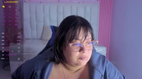 astrid1_s online show from April 2, 3:14 am