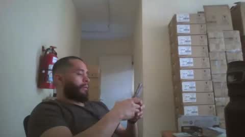 Snapshot of astro_boy_01 chatting on October 13, 9:17 pm astro_boy_01 online show from October 13, 9:17 pm