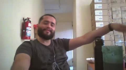 Snapshot of astro_boy_01 chatting on October 6, 8:48 pm astro_boy_01 online show from October 6, 8:48 pm