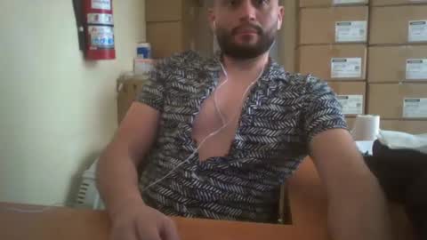 Snapshot of astro_boy_01 chatting on December 4, 9:07 pm astro_boy_01 online show from December 4, 9:07 pm