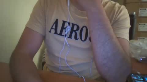 Snapshot of astro_boy_01 chatting on December 12, 9:48 pm astro_boy_01 online show from December 12, 9:48 pm