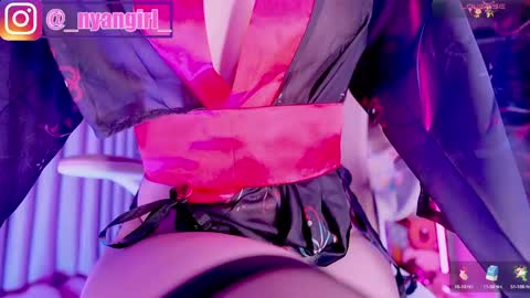 Bonnie online show from April 10, 11:53 pm