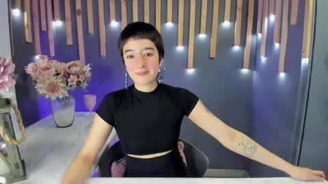 Athenea online show from May 27, 12:46 pm