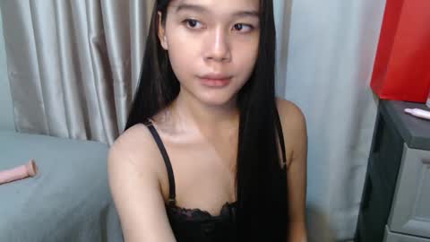 Snapshot of atheena_charm chatting on January 18, 7:26 pm Athena online show from January 18, 7:26 pm