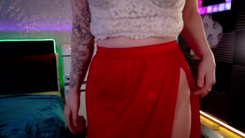 Athena Autumn online show from April 3, 3:02 am