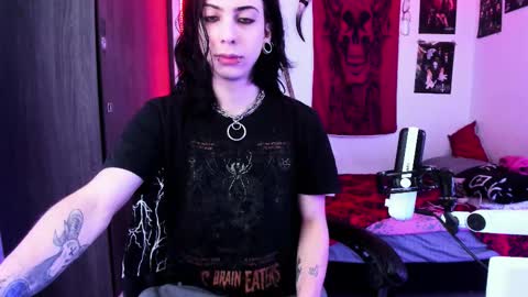 athenauwu online show from December 20, 7:15 am