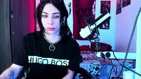 athenauwu online show from October 2, 6:34 am